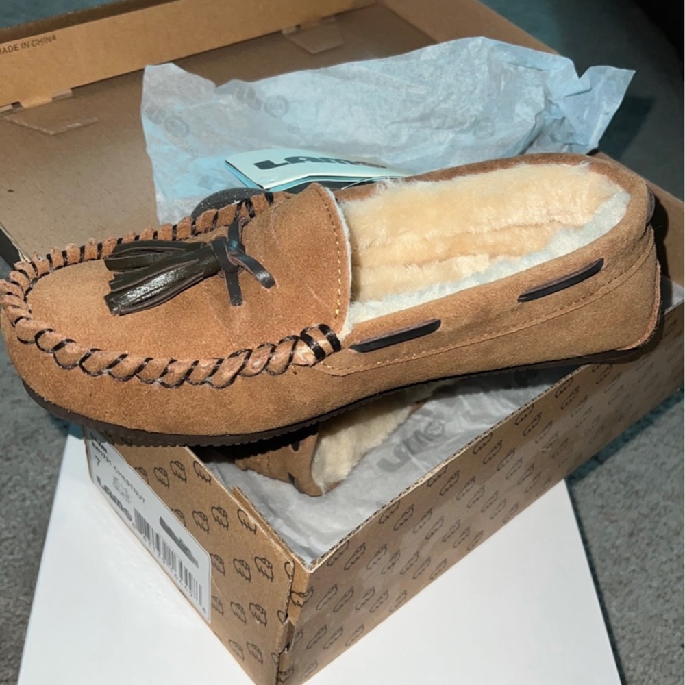 Lamo women’s slipper moccasins like new